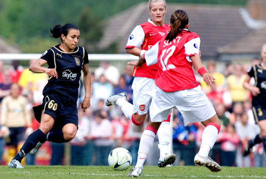 Marta, Umeå, Katie Chapman, Arsenal