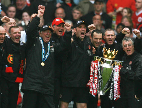  Sir Alex Ferguson, Manager Manchester United (Jubel, Pokal)