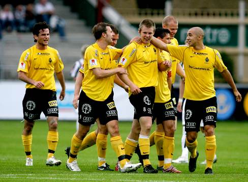  Anders Ekelund, Bunkeflo, har gjort 1-0. Jubel.