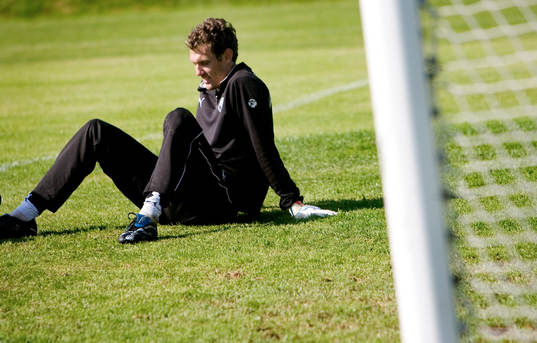 Andreas Isaksson tränar med Trelleborg