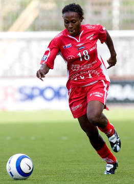  Cynthia Uwak.