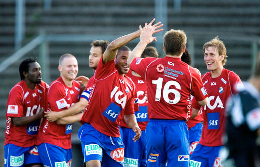  2-1 direkt i förlängningens inledning och Öster jublar. Jubel.