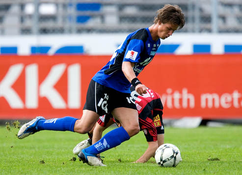 Dusan Djuric gjorde sin 100:e match har fått ner en