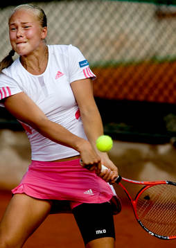 Johanna Larsson, Sverige
