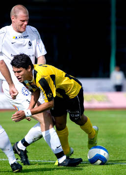  Paulo José de Oliveiera, Häcken, jubel efter 3-0, kapas av Fredrik Jönsson, Bunkeflo.