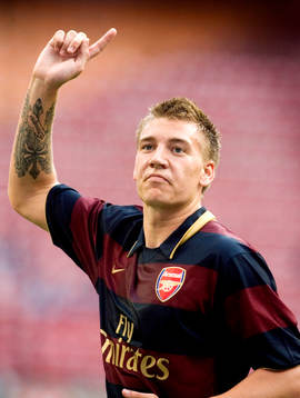 Dansken Nicklas Bendtner, Arsenal gjorde 1-0. Jubel!