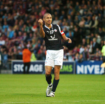 Fotboll, kval, UEFA-cupen; Henrik Larsson, jubel,