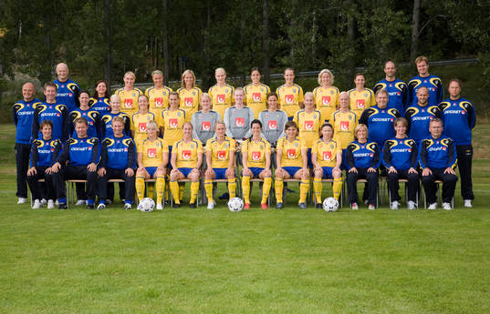 Bakre raden från vänster: Tore Lennartsson (bevakare),