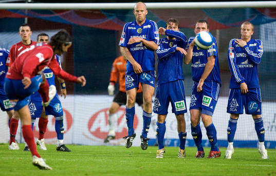 Frispark, Pavel Zavadil, Sundsvalls-muren täcker