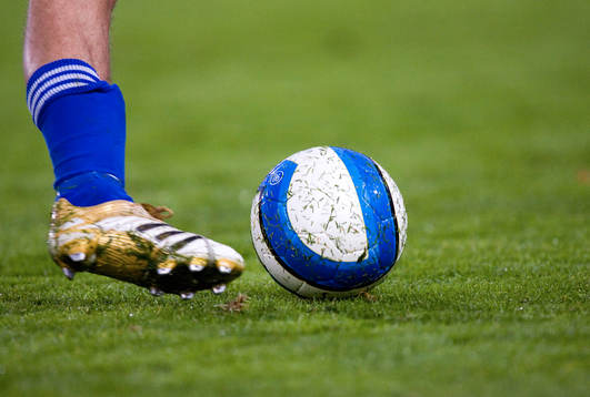 Boll, fotbollsko, sko, dobbar, genre