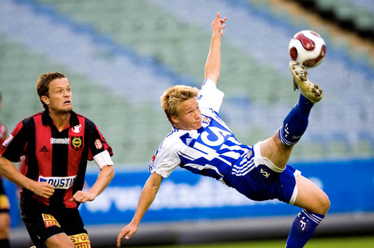 15-årige debutanten Niklas Bärkroth bjuder på en