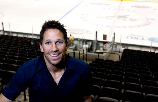 Joel Lundqvist, porträtt