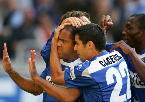   Ailton, Pablo Caceres, Manasseh Ishiaku, Duisburg, jubel.