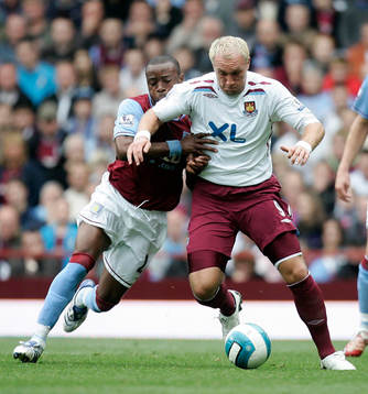  Dean Ashton, West Ham United och Nigel Reo-Coker, Aston Villa.