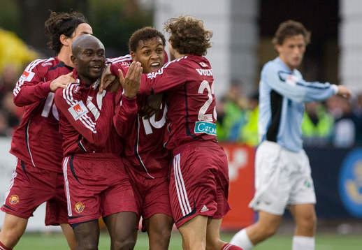  Enrico Cardoso Nazaré, Jones Kusi Asare, Thiago Quirino Da Silva och Andrej Komac, Djurgården, jubel.