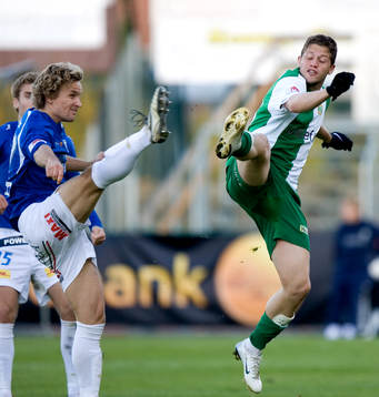  Paulinho och Jonas Bjurström, karate eller...
