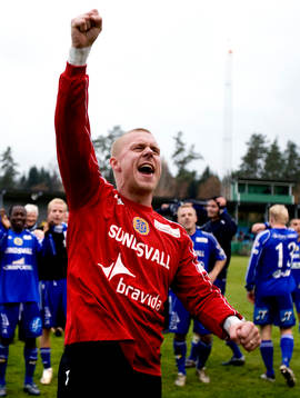  Fredrik Sundfors, målvakt, jubel efter att  Sundsvall säkrat allsvensk plats, jubel.