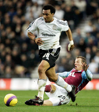  Giles Barnes, Derby och Lee Bowyer, West Ham.