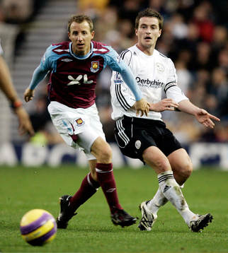  Lee Bowyer, West Ham och Matt Oakley, Derby.