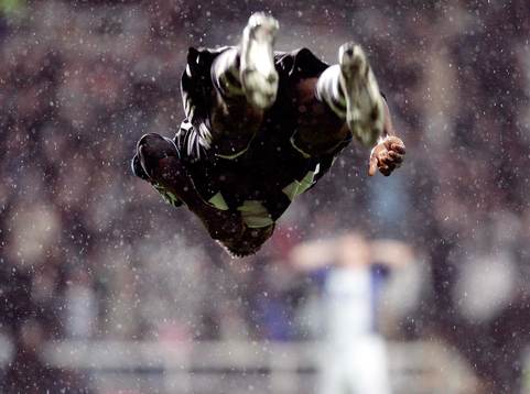  Obafemi Martins, Newcastle (Jubel)