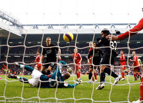 Carlos Tevez, Manchester United