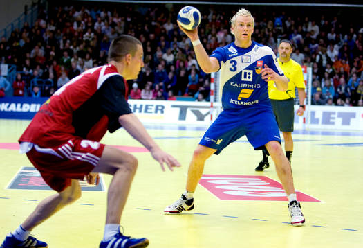Logi Geirsson, Island