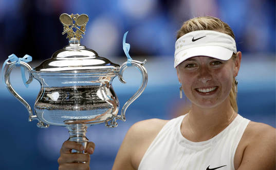 Maria Sharapova, Ryssland, med pokalen