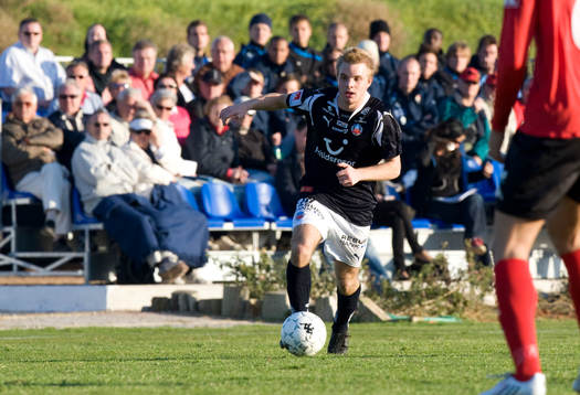 Många hade kommit för att se HIF, här Mathias Unkuri.