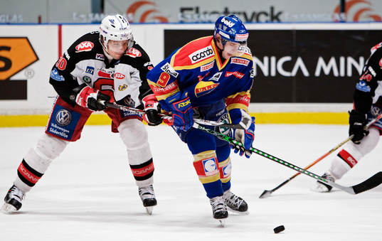 Petri Pakaslahti, Södertälje, hakar Kristofer Ottosson,