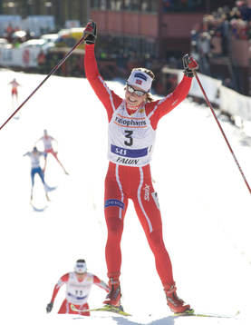 Astrid Jacobsen vinner 15 km i Svenska Skidspelen