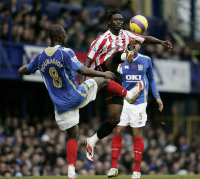   Kenwyne Jones, Sunderland och Papa Bouba Diop, Portsmouth.