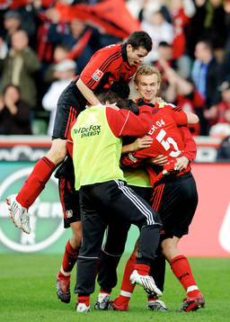  Tranquillo Barnetta, Sascha Dum, Manuel Friedrich, Leverkusen, jubel. 