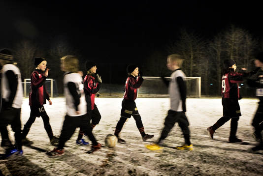 Innan match hejar man på spelarna i  motståndarlaget.