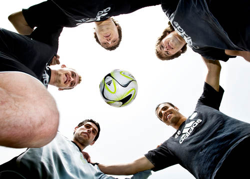  Vitalij Gussev, Mario Dodic, Djordje Pantic, målvakt, Viktar Sokal och Sergey Mytin, Enköping.