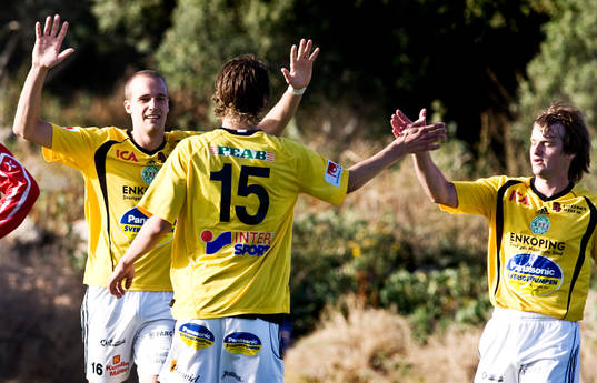  Emil Oremo, Linus Bylin, Viktar Sokal, Enköping, Jubel.