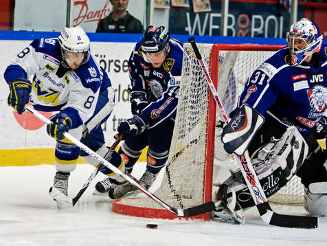 Daniel Grillfors, HV71, är före Jonas Junland, Linköping