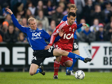 Andreas Johansson bryter Eldin Karisik