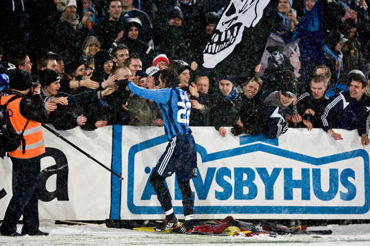  Andrej Komac, Djurgården jubel med supportrarna efter slutsignalen 