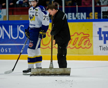 Matchen fick avbrytas i andra perioden