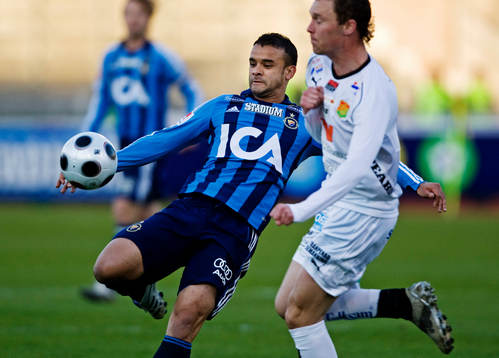 Lance Davids, Djurgården, skjuter mot mål