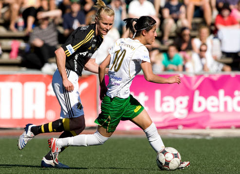   Emma Lundh, AIK och Nazanin Vaseghpanah, Hammarby.  