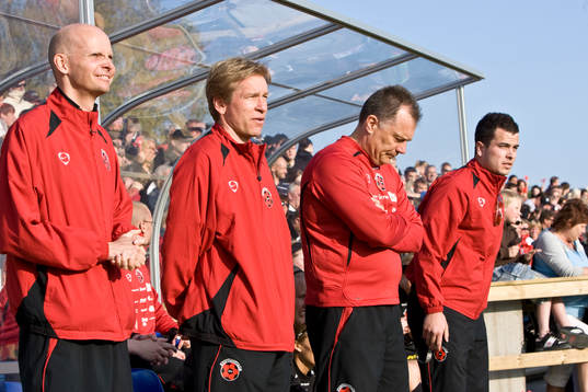  Thomas Mårtensson, assisterande tränare, Benny Johansson, målvaktstränare, Ulf Palmqvist, tränare och Markus Nilsson, lagledare.