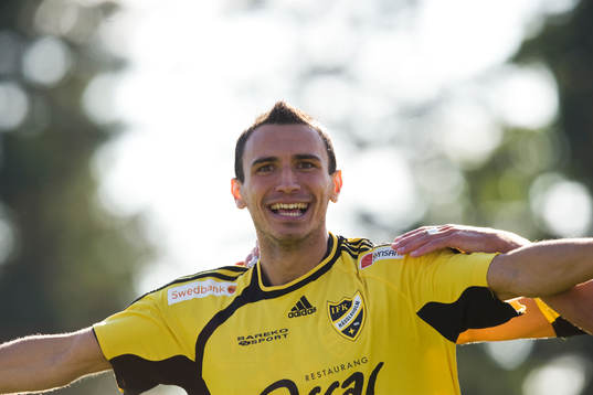  1-1, Burim Rexhepi, som även gjorde segermålet. Jubel.