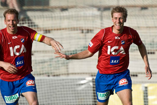  Mario Vasilj grattas av Fredrik Bild. Jubel.