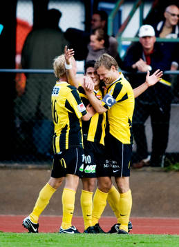  Jose de Oliveira, Marcus Jarlegren, Janne Saarinen, Häcken, jubel.