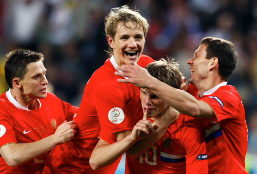  Igor Semshov, Roman Pavlyuchenko och Andrei Arshavin, Ryssland, Glädje, jubel.