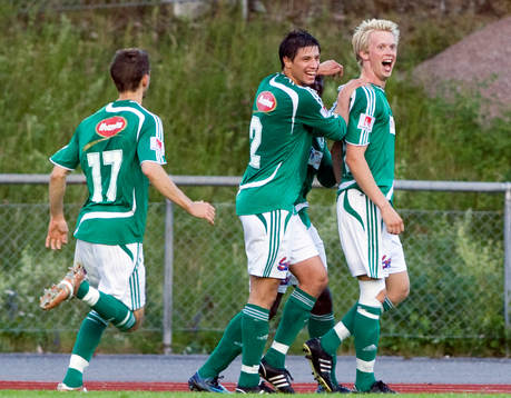  Gabriel Petrovic och Mikael Thorstensson, Väsby, jubel.