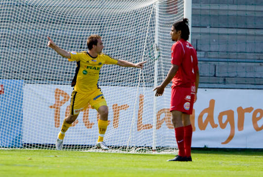  Patrik Larsson, Ängelholm gjorde 1-0, jubel.