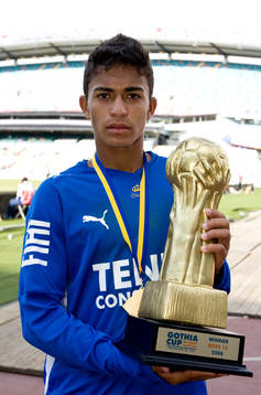 P16, Cruzeiro EC - Karlslunds IF: Eduardo (Dudu), Cruzeiro