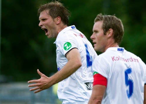  Djordje Mrdjanin,  och Mikael Roth, Norrköping, jubel efter 1-2.